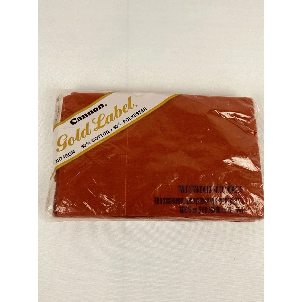 Cannon Gold Label No Iron 50/50 Cotton/Poly Two Standard Pillowcases Russet Red